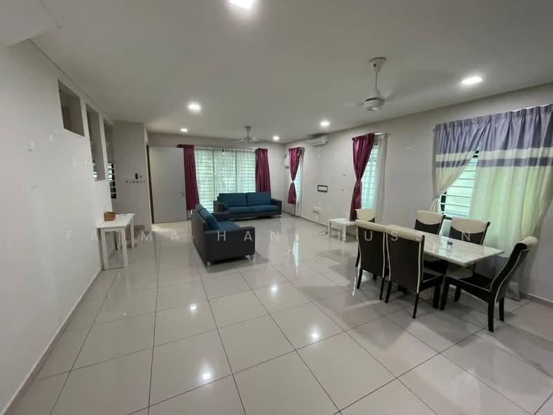 Rumah Teres untuk Dijual di Seremban (Negeri Sembilan) - Fatma Hani Hussin - Living Room - PropertyGuru.com.my
