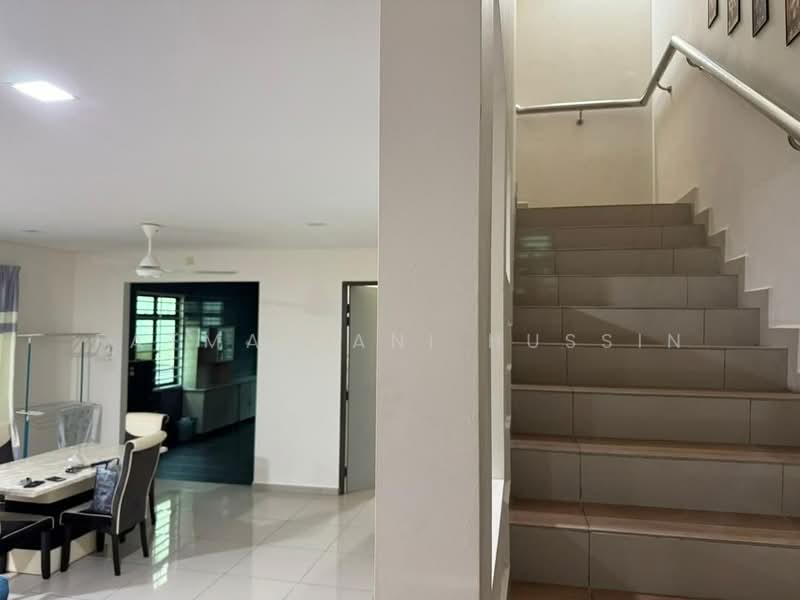 Rumah Teres untuk Dijual di Seremban (Negeri Sembilan) - Fatma Hani Hussin - Living Room - PropertyGuru.com.my