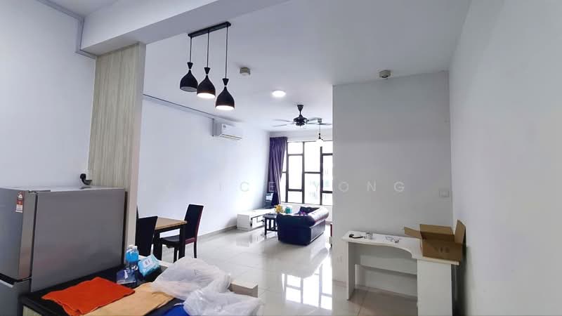 Pangsapuri untuk Dijual di Austin Regency (Pangsapuri Austin Perdana) - Janice Yong - Living Room - PropertyGuru.com.my