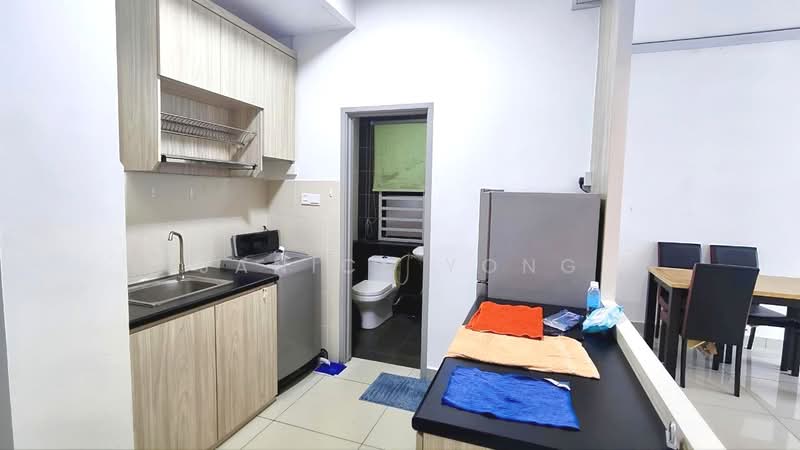 Pangsapuri untuk Dijual di Austin Regency (Pangsapuri Austin Perdana) - Janice Yong - Kitchen - PropertyGuru.com.my