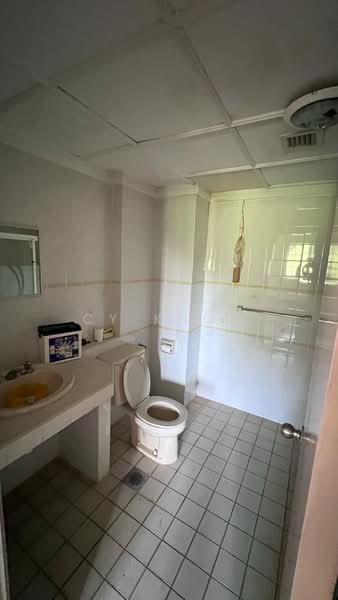 Kondominium untuk Dijual di Menara Mutiara - CY Khoo - Bathroom - PropertyGuru.com.my