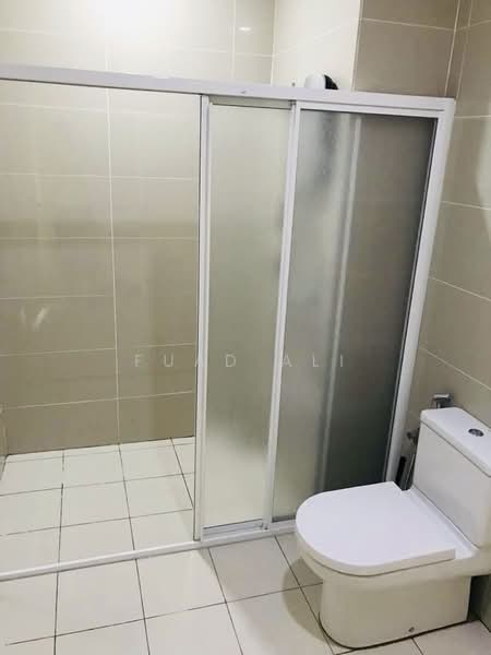 Kondominium untuk Disewa di Mirage By The Lake - Fuad Ali - Bathroom - PropertyGuru.com.my