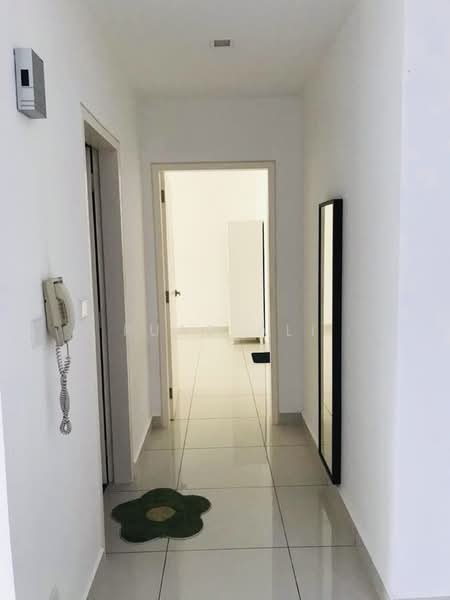 Kondominium untuk Disewa di Mirage By The Lake - Fuad Ali - Corridor - PropertyGuru.com.my