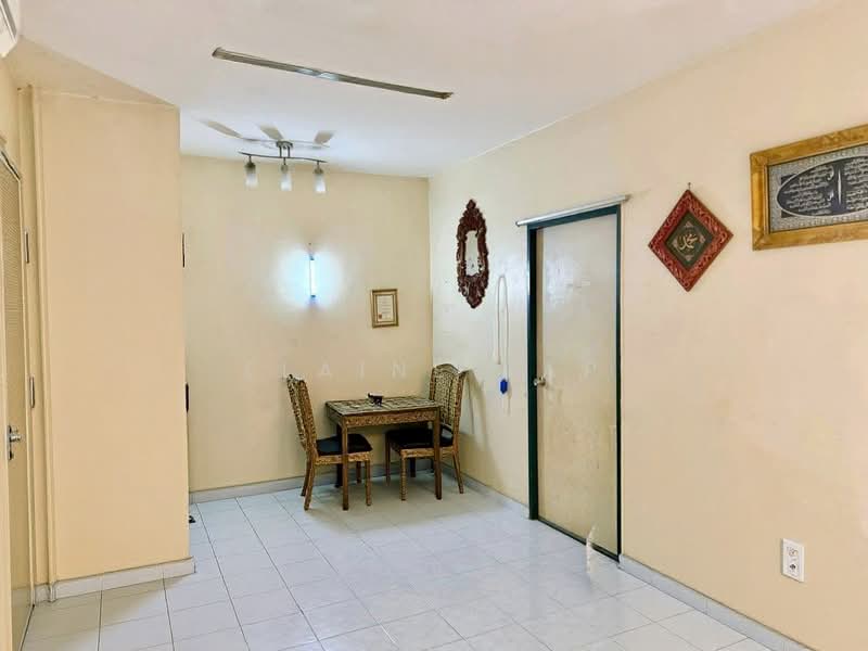 Pangsapuri untuk Dijual di Pangsapuri Sri Tanjung - Elaine Yap - Dining Room - PropertyGuru.com.my