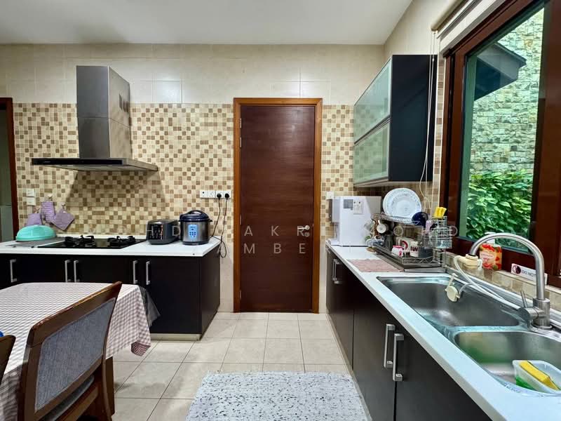 Rumah Banglo untuk Dijual di Bukit Jelutong (Shah Alam) - Mohd Zakri Mohd Zamberi - Kitchen - PropertyGuru.com.my
