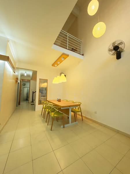 Rumah Teres 1.5 Tingkat untuk Dijual di Taman Mutiara Rini (Skudai) - Xuelly Cheong - Dining Room - PropertyGuru.com.my