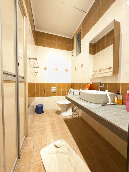 Rumah Teres 1.5 Tingkat untuk Dijual di Taman Mutiara Rini (Skudai) - Xuelly Cheong - Bathroom - PropertyGuru.com.my