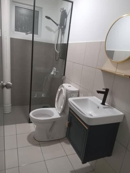 Servis Apartment untuk Disewa di Kiara Kasih - JK Leong - Bathroom - PropertyGuru.com.my