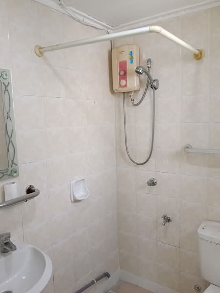 Condominium for Sale at D'aman Crimson - Sherri Koh - Bathroom - PropertyGuru.com.my