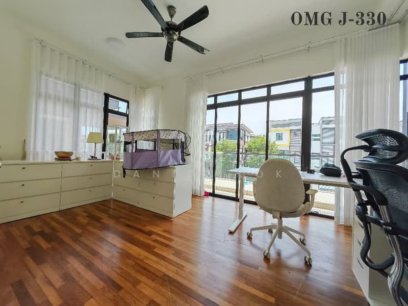 Semi-Detached House for Sale in Setia Utama (Setia Alam) - Daniel Kok - Study - PropertyGuru.com.my
