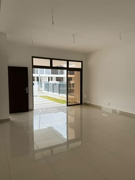 Rumah Teres 2 Tingkat untuk Disewa di Taman Mutiara Rini (Skudai) - Xuelly Cheong - Living Room - PropertyGuru.com.my