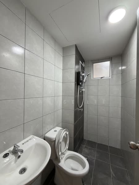 Kondominium untuk Disewa di Berlian Setapak 2 Residences - Yanise Lee - Bathroom - PropertyGuru.com.my