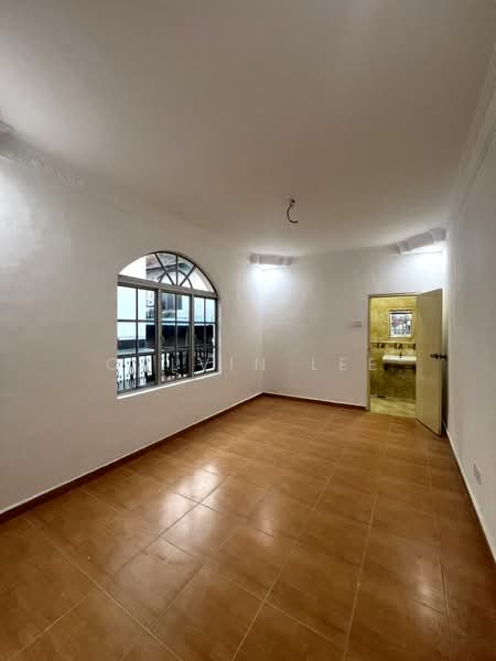 Rumah Berkembar untuk Dijual di Taman Serene (Johor Bahru) - Calvin Lee - PropertyGuru.com.my