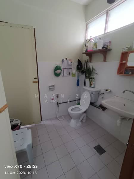 Apartment for Sale at Pangsapuri Gombak Fasa 2 - Masnizah Arifin - Bathroom - PropertyGuru.com.my