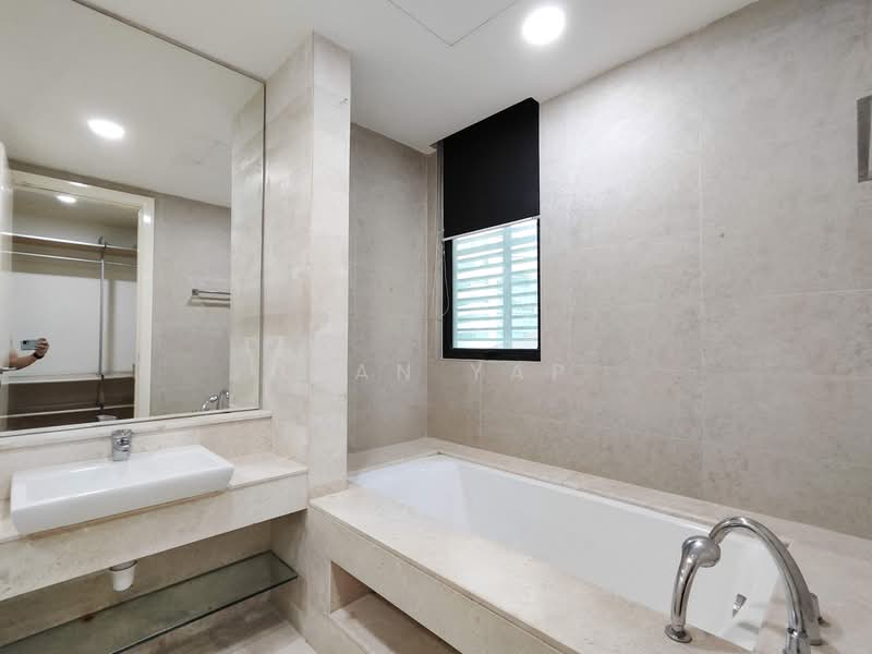 Kondominium untuk Disewa di Zehn Bukit Pantai - Ivan Yap - Bathroom - PropertyGuru.com.my