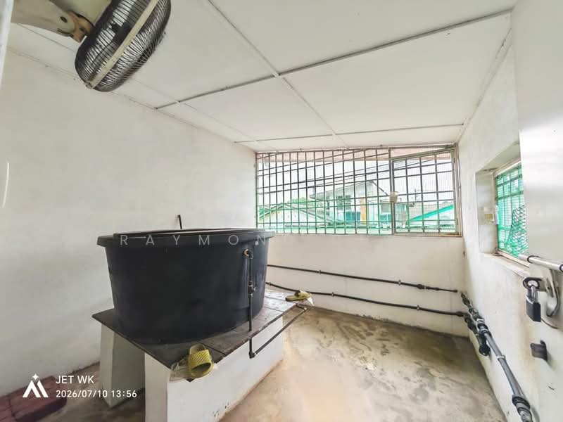 Rumah Teres 1 Tingkat untuk Dijual di Taman Eng Ann (Klang) - Raymond Choo - Balcony - PropertyGuru.com.my