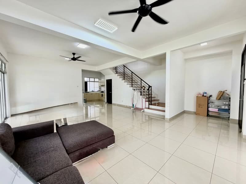 Rumah Teres 2 Tingkat untuk Dijual di Taman Molek (Johor Bahru) - Calvin Lee - PropertyGuru.com.my