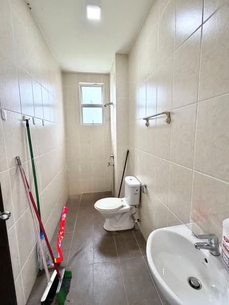 Rumah Teres 2 Tingkat untuk Dijual di Taman Molek (Johor Bahru) - Calvin Lee - PropertyGuru.com.my