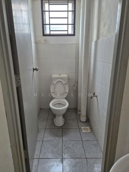Shop for Rent in Taman Nusantara (Iskandar Puteri (Nusajaya)) - Nick Low - Bathroom - PropertyGuru.com.my