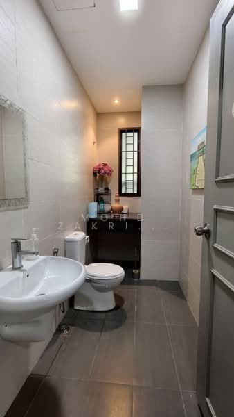 Rumah Teres 2 Tingkat untuk Dijual di Alam Impian (Shah Alam) - Mohd Zakri Mohd Zamberi - Bathroom - PropertyGuru.com.my