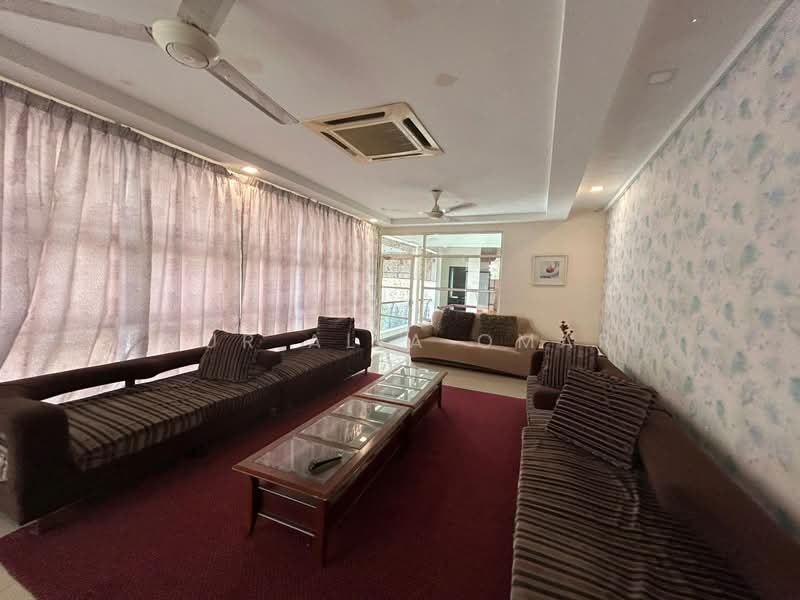Bungalow House untuk Dijual di KL City Centre (Kuala Lumpur) - Nur Alia Omar - Living Room - PropertyGuru.com.my