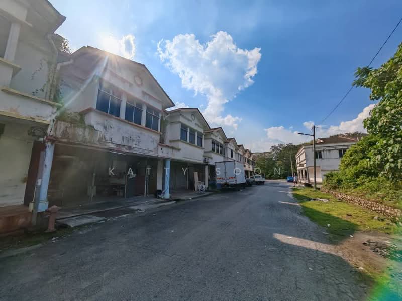 Shop / Office for Sale in Taman Tasik Semenyih (Semenyih) - Katty Soon - PropertyGuru.com.my