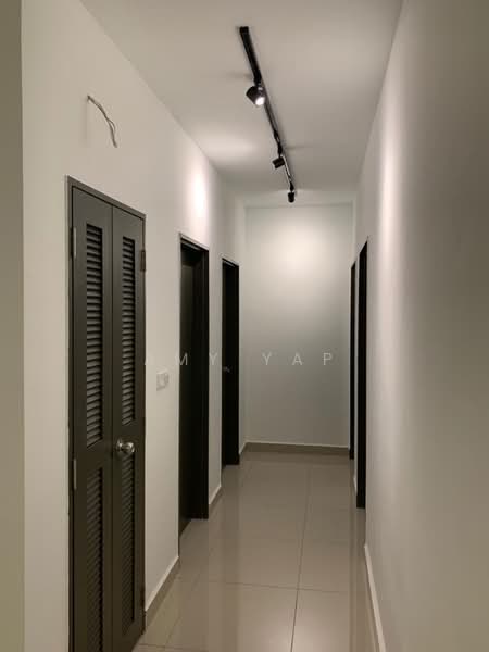 Kondominium untuk Disewa di The Henge - Amy Yap - Corridor - PropertyGuru.com.my