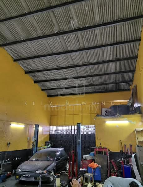Terrace Factory for Rent in Petaling Jaya (Selangor) - Kelvin Wong - Car Park - PropertyGuru.com.my