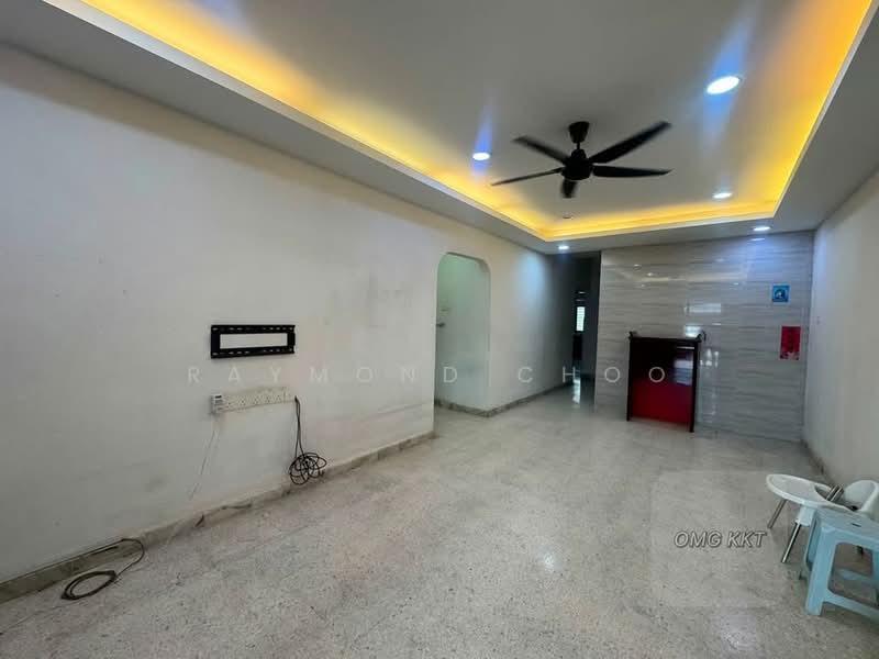 Rumah Teres 1 Tingkat untuk Dijual di Taman Klang Utama (Kapar) - Raymond Choo - Living Room - PropertyGuru.com.my