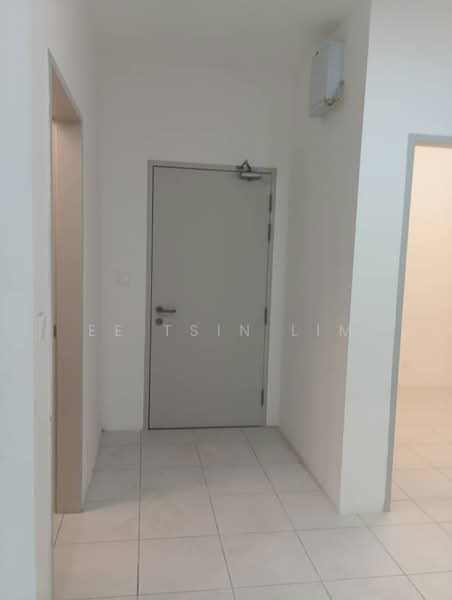 Condominium for Rent at Residensi Sateria - Ee Tsin Lim - Corridor - PropertyGuru.com.my