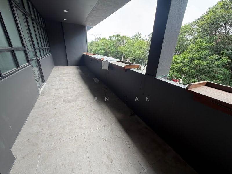 Kedai untuk Disewa di Taman Tun Dr Ismail (Kuala Lumpur) - Ivan Tan - Balcony - PropertyGuru.com.my