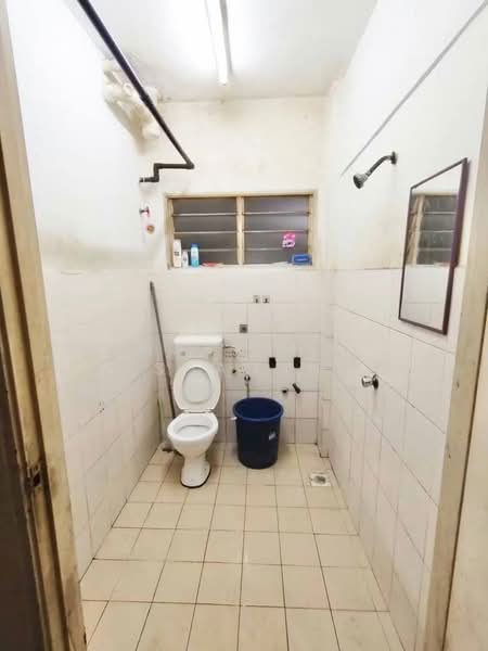 Apartment for Sale at Pangsapuri Arista - Natasha Shadan - Bathroom - PropertyGuru.com.my