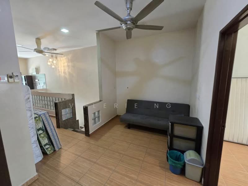 Rumah Teres 2 Tingkat untuk Dijual di Kepong Baru (Kepong) - Valerie Ng - Living Room - PropertyGuru.com.my