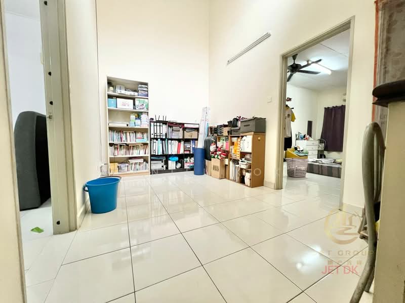 2-storey Terraced House for Sale in Bandar Puteri Klang (Klang) - Daniel Kok - Study - PropertyGuru.com.my