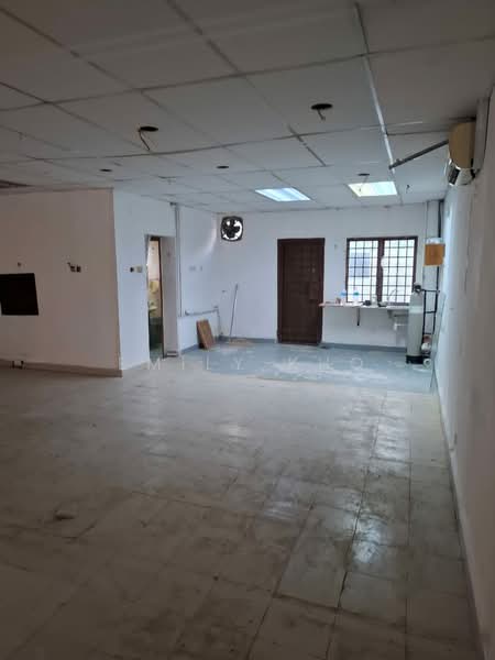 Kedai / Pejabat untuk Disewa di Seksyen 13 (Shah Alam) - Emily Kho - Interior - PropertyGuru.com.my
