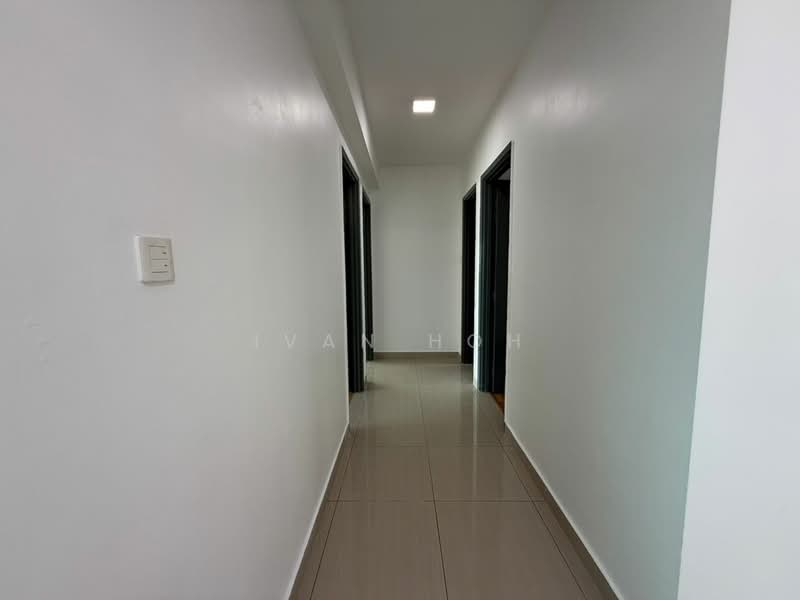 Service Residence for Rent at Saville @ Melawati - Ivan Hoh - Corridor - PropertyGuru.com.my