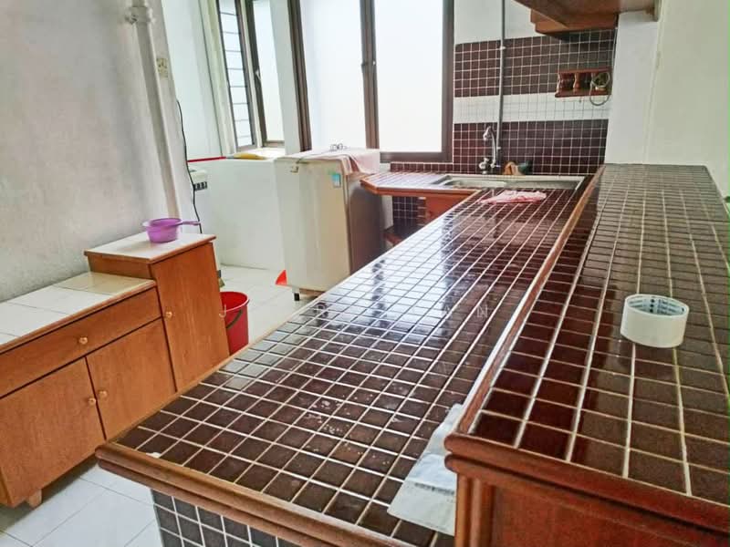 Rumah Flat untuk Disewa di Taman Lip Sin Block 1, 3 & 5 - Jerry Tan - Kitchen - PropertyGuru.com.my
