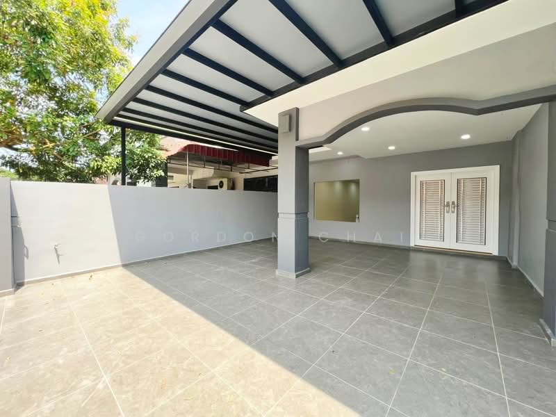 2-storey Terraced House for Sale in Taman Putri (Kulai) - Gordon Chai - Exterior - PropertyGuru.com.my