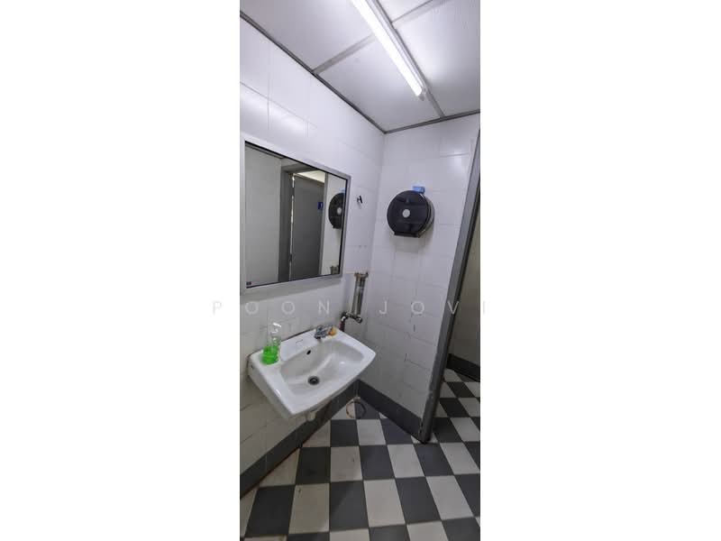 Office for Rent in Sungai Buloh (Selangor) - Poon Jovi - Bathroom - PropertyGuru.com.my
