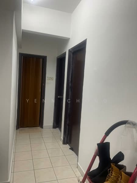 Condominium for Sale at Vista Komanwel A - Yenn Chong - Corridor - PropertyGuru.com.my