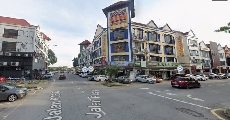 Shop for Rent in Bandar Sunway (Sunway) - Ivan Tan - Exterior - PropertyGuru.com.my