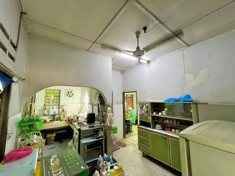 1-storey Terraced House for Sale in Kepong Baru (Kepong) - Valerie Ng - Kitchen - PropertyGuru.com.my