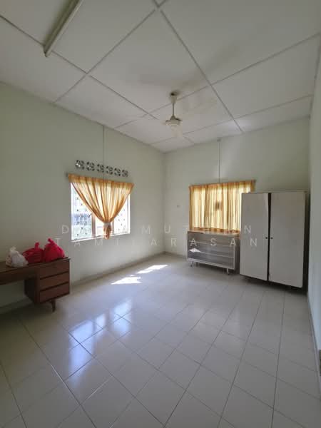 Bungalow for Sale in Seksyen 12 (Petaling Jaya) - Devamuthan Tamilarasan - Bedroom - PropertyGuru.com.my