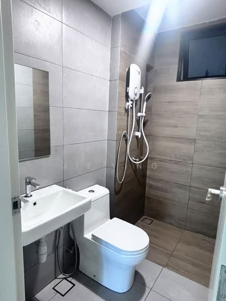 Apartment for Rent at Vivo Executive Apartment - Jie Ying - Bathroom - PropertyGuru.com.my