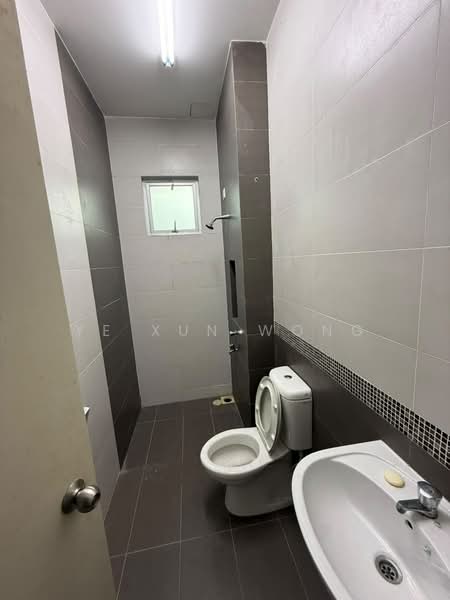 Rumah Kluster untuk Dijual di Taman Nusa Bestari (Iskandar Puteri (Nusajaya)) - Ye Xun Wong - Bathroom - PropertyGuru.com.my