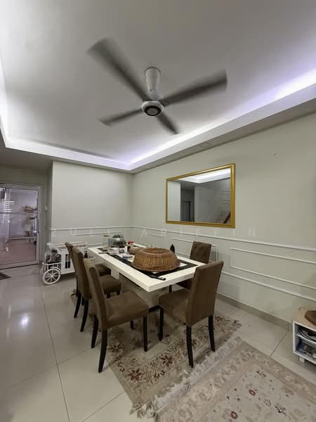 Rumah Teres 2 Tingkat untuk Dijual di Gombak (Selangor) - ZULL ARIFFIN - Dining Room - PropertyGuru.com.my