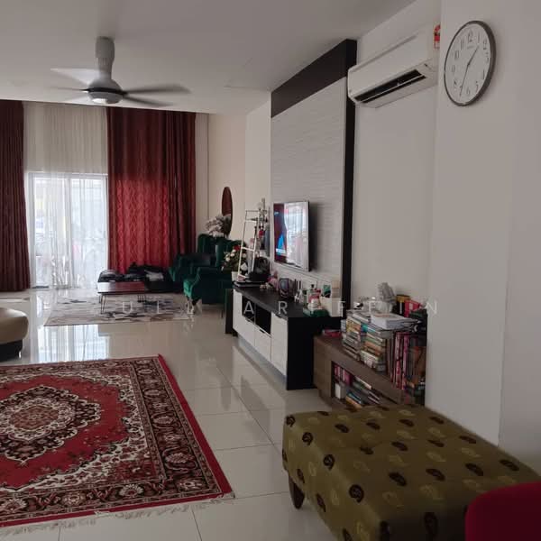 Rumah Teres untuk Dijual di Gombak (Selangor) - ZULL ARIFFIN - Living Room - PropertyGuru.com.my