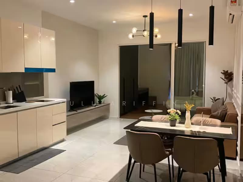 Service Residence for Sale at Quill Residence - ZULL ARIFFIN - Kitchen - PropertyGuru.com.my