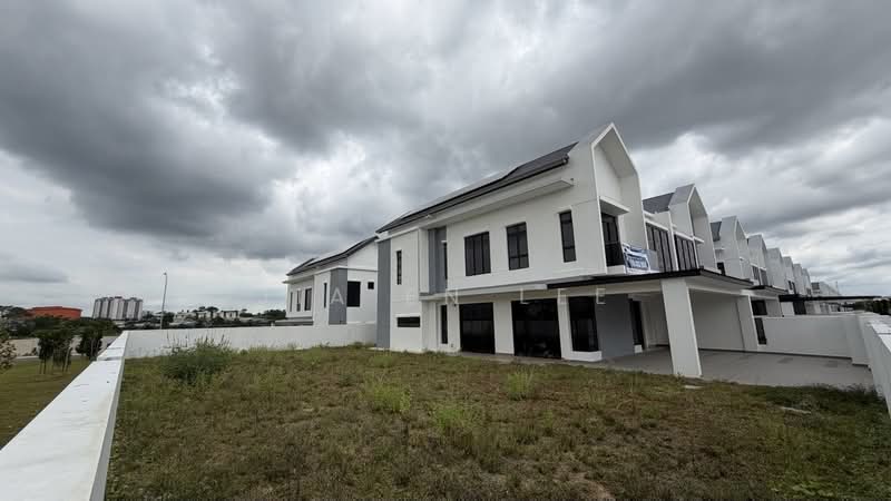 Semi-Detached House for Sale in Setia Tropika (Johor Bahru) - Jia En Lee - PropertyGuru.com.my