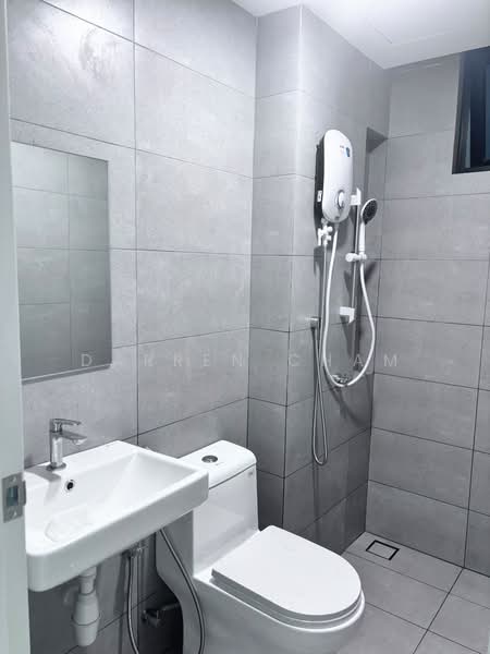 Service Residence for Rent at Vivo Executive Apartment - Darren Cham - Bathroom - PropertyGuru.com.my
